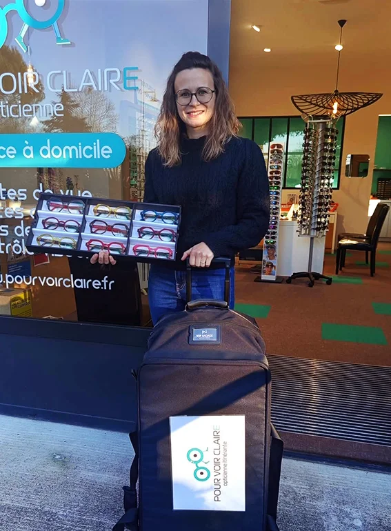 Julie opticienne saint-céré